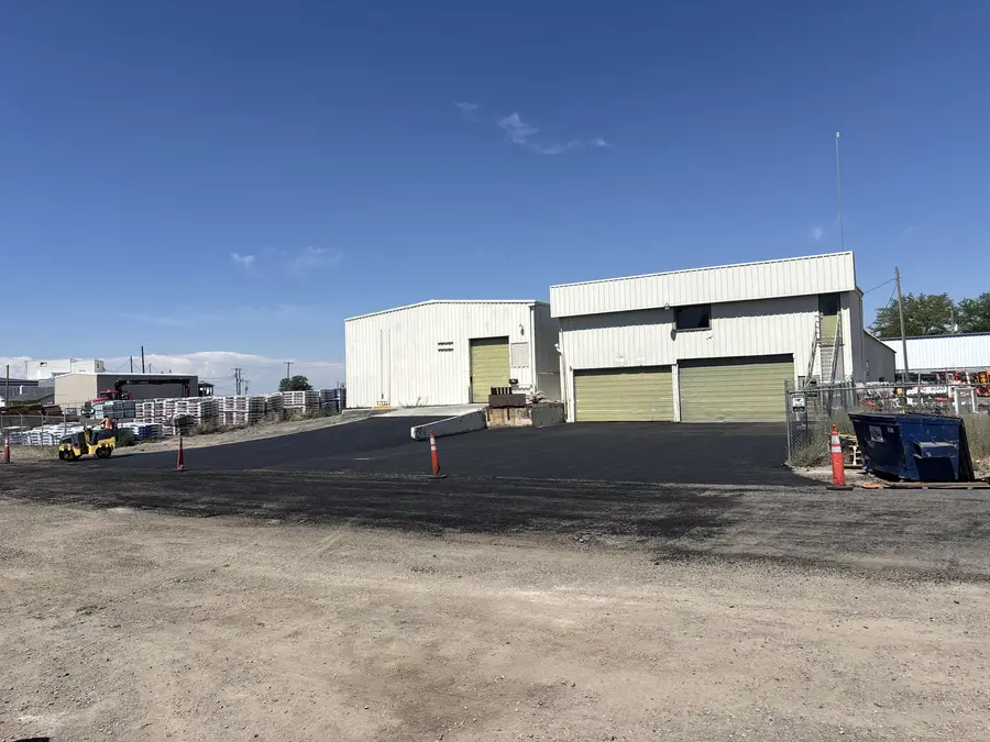 Fresh Asphalt Paving at Commercial Warehouse in Twin Falls, Idaho