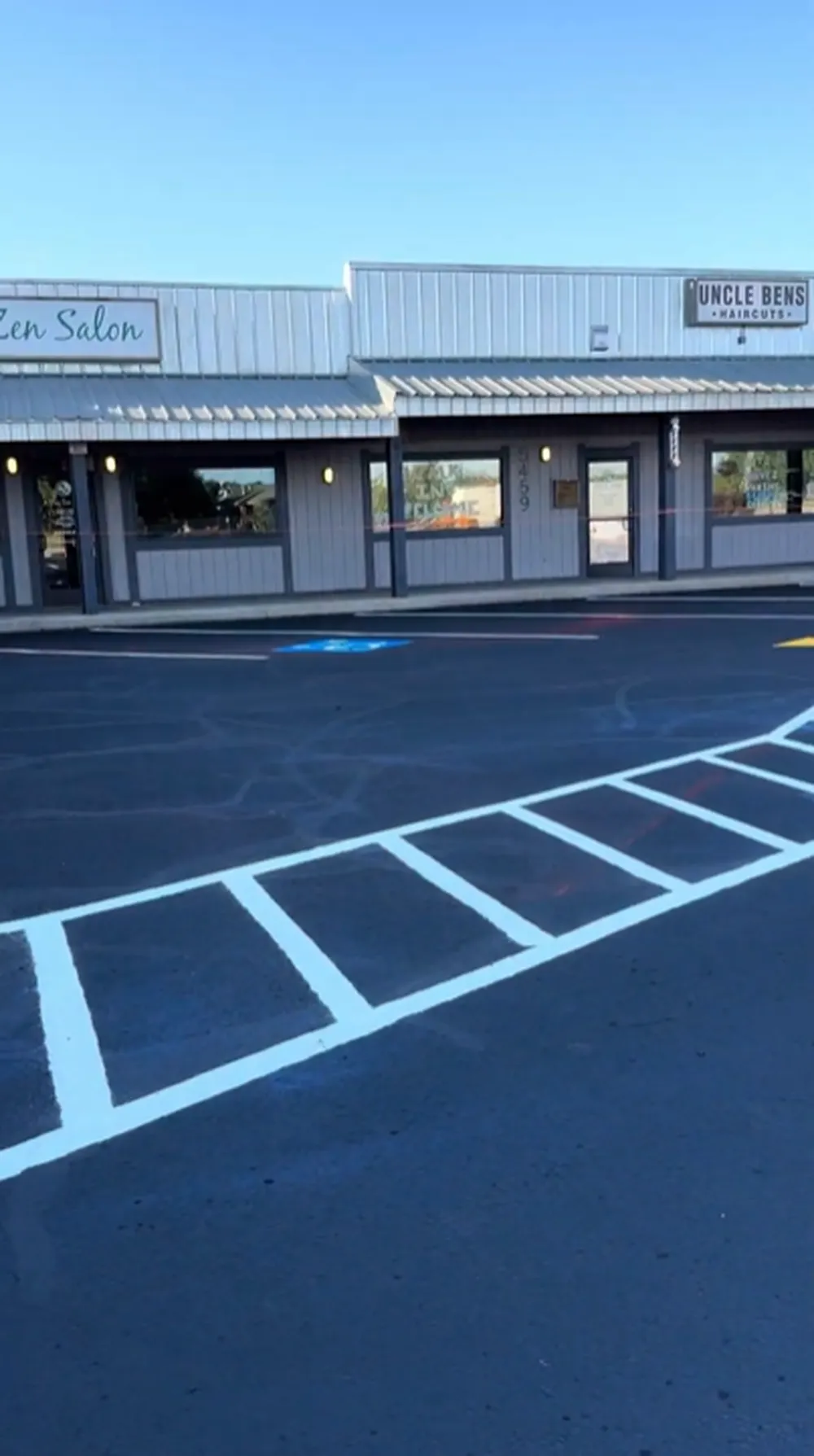 Commercial Parking Lot Sealcoating and Restriping in Boise, Idaho – Superior Striping